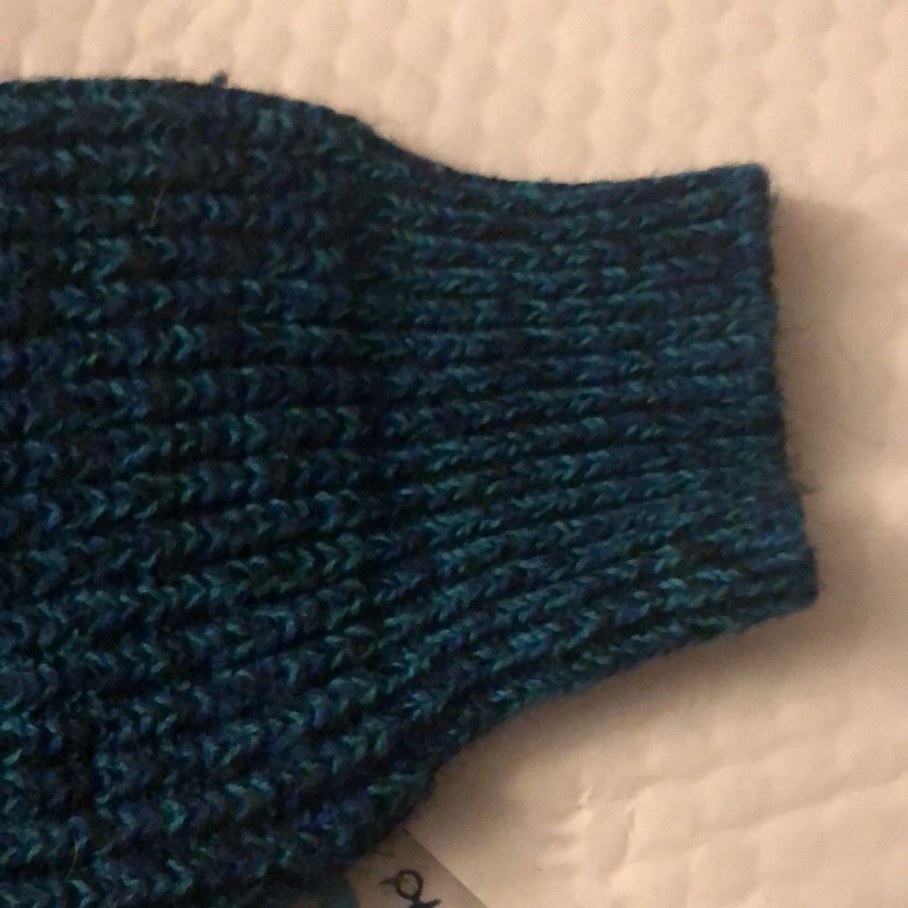 Vintage Wool Knit Sweater! - Picture 3 of 5